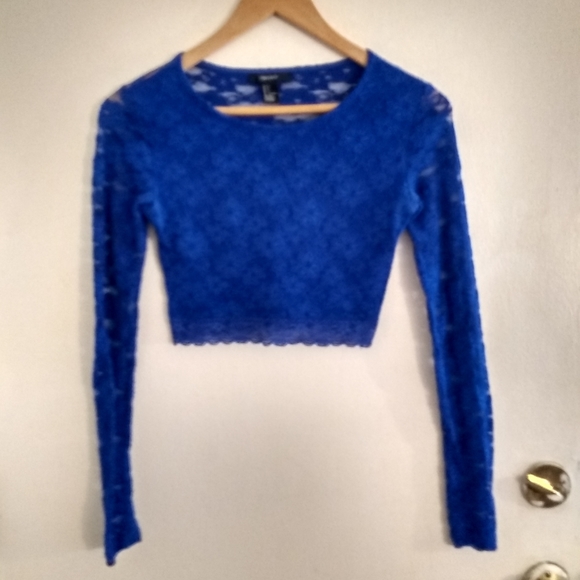 Forever 21 Tops - Forever 21 Crop Top